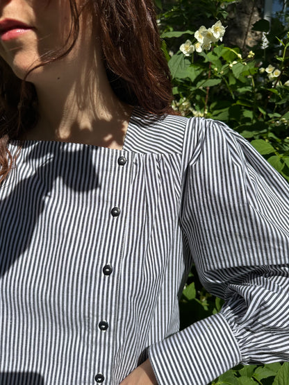 MANON — Patron  PDF Blouse asymétrique Femme | Vévette