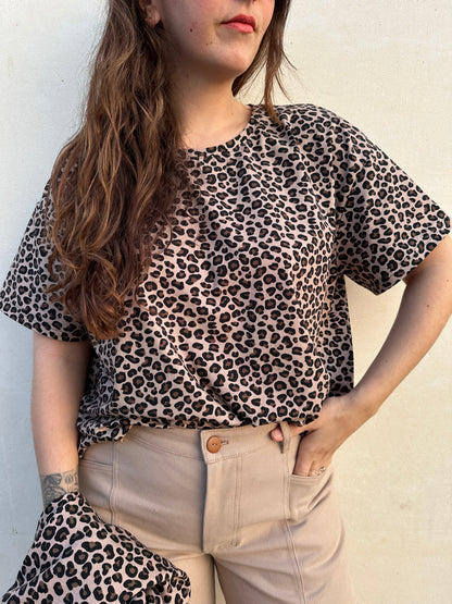 Patron_de_couture_SIMONE_t-shirt_loose_en_jersey_vue_de_face