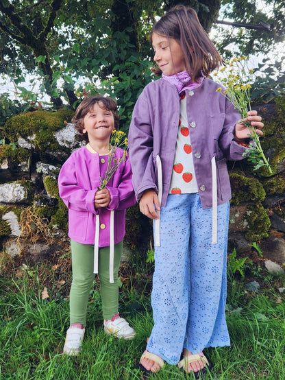 Patron de couture Yuna kids - veste à poches, vue de face duo